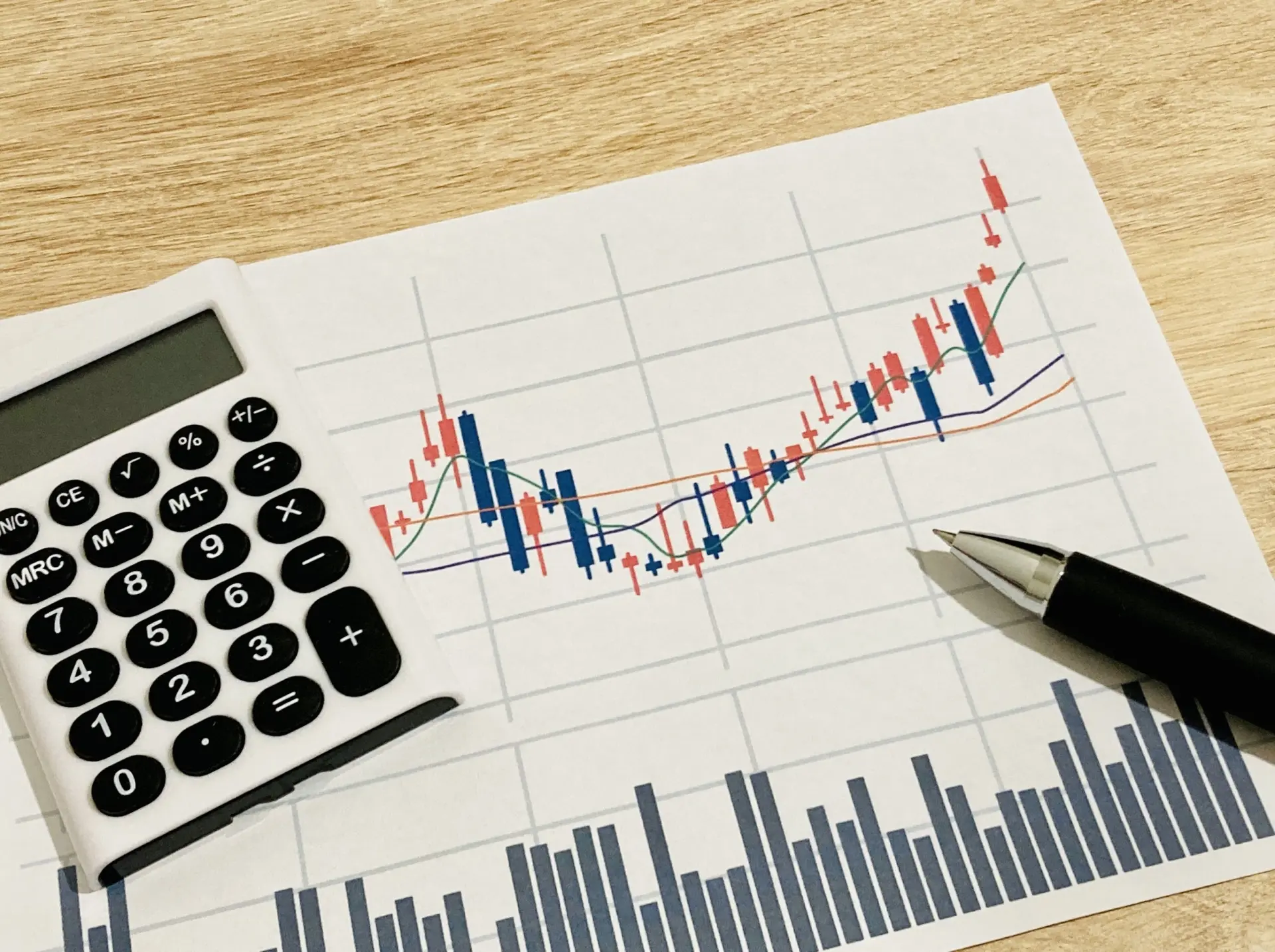 ボリンジャーバンドの3σを超えたらどうする？ トレード手法や使い方を解説｜FXGT.com