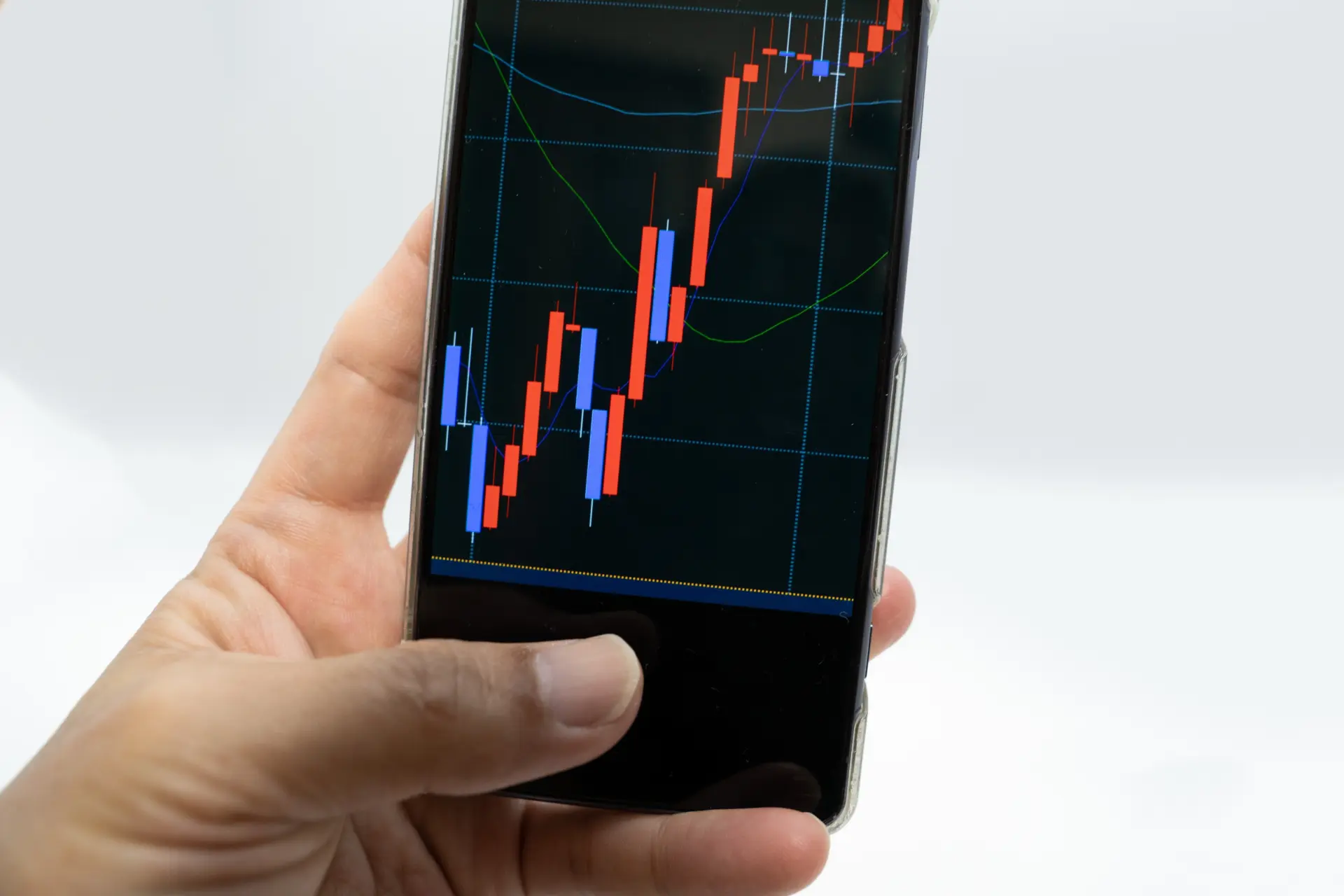 FXの無料練習アプリを使うメリットやポイント！ おすすめのアプリも紹介｜FXGT.com